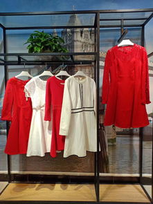 深圳oem潮牌旗下音非19秋裝專做國內(nèi)品牌女裝采購批發(fā)貨源